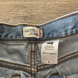 Vintage Levi’s jean shorts